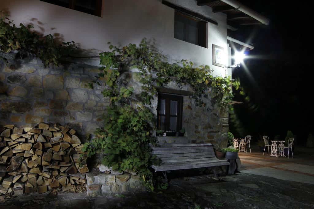 Agroturismo Ibarra Guest House Amorebieta-Etxano Bagian luar foto